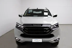 MUX 7 Seat 3.0 AT 190hp  4X4